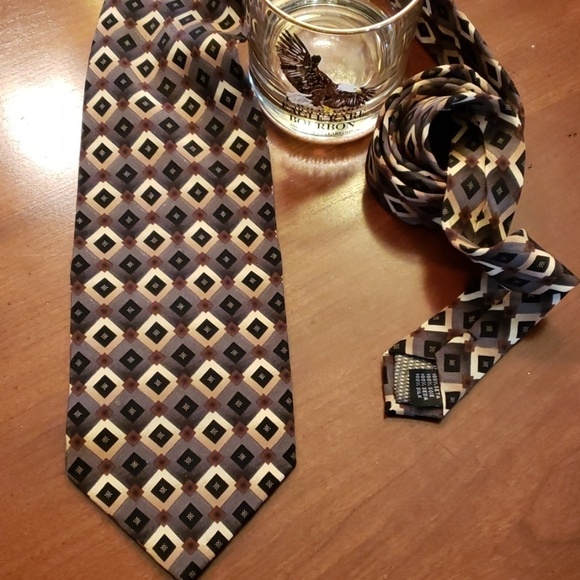 GIORGI Brutuni Tie 100% Silk 61" x 4" w EUC - Picture 5 of 5